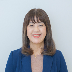 臨床培養士、臨床検査技師、専務取締役 櫻井 由美
